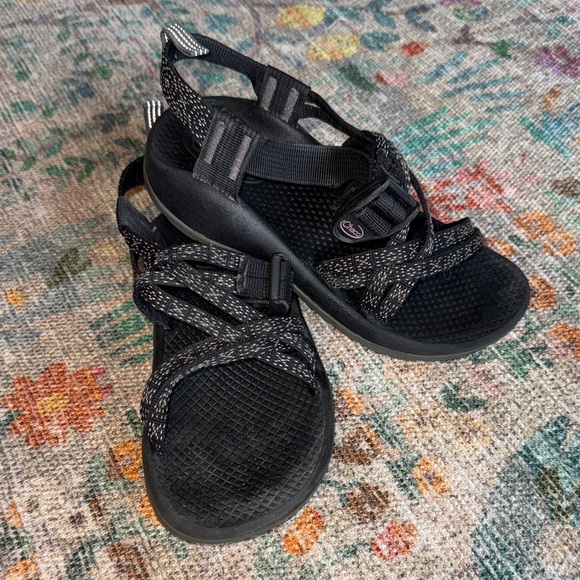 Chaco Other - Chaco Kids Size 4 ZX/1 Black and White Sandals GUC